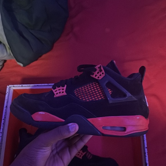 COPY - Jordan 4 red thunder broken wing - Picture 4 of 8
